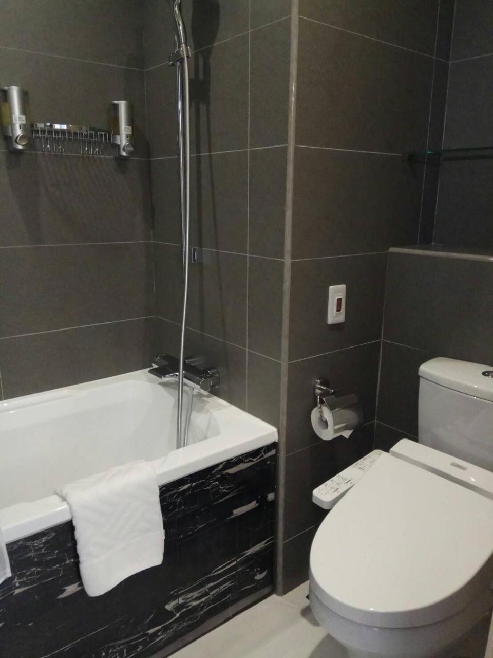 Jolley Hotel Taipei Eksteriør billede